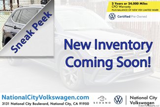 Used 2022 Volkswagen Tiguan SE image 1