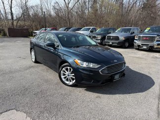 Used 2020 Ford Fusion SE image 1