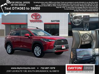 Used 2022 Toyota Corolla Cross LE image 1