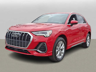 Used 2024 Audi Q3 2.0T Premium image 1