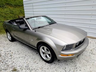 Used 2009 Ford Mustang Premium image 1