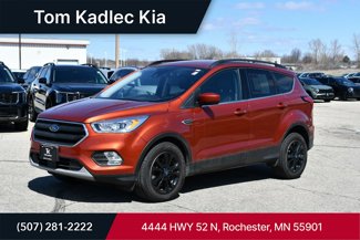 Used 2019 Ford Escape SEL image 1