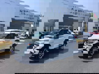 Used 2020 Ford Explorer Limited image 1