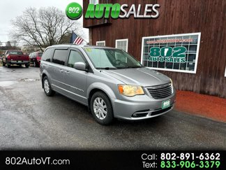 Used 2013 Chrysler Town & Country Touring image 1
