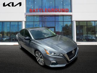 Used 2020 Nissan Altima 2.5 SR w/ Premium Package image 1
