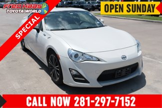 Used 2015 Scion FR-S image 1