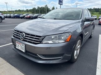 Used 2012 Volkswagen Passat TDI SE image 1