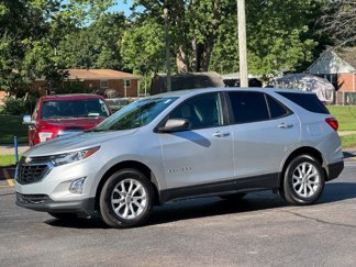 Used 2021 Chevrolet Equinox LS w/ LS Convenience Package image 1