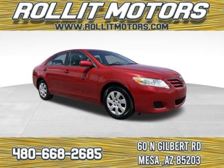 Used 2011 Toyota Camry LE image 1