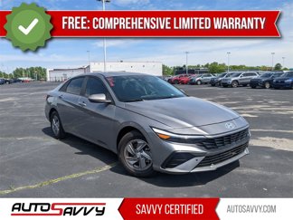 Used 2024 Hyundai Elantra SE image 1