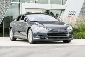 Used 2015 Tesla Model S P85D image 1