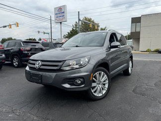 Used 2014 Volkswagen Tiguan SE image 1