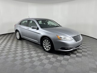 Used 2013 Chrysler 200 Touring image 1