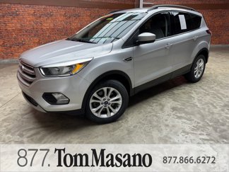 Used 2018 Ford Escape SE w/ SE Sync 3 Package image 1