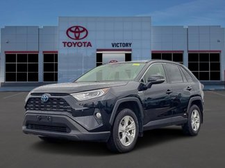 Used 2019 Toyota RAV4 XLE image 1