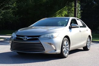 Used 2015 Toyota Camry XLE image 1
