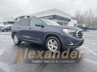 Used 2019 GMC Terrain SLE w/ LPO, Floor Liner Package image 1