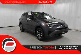 Used 2017 Toyota RAV4 LE image 1