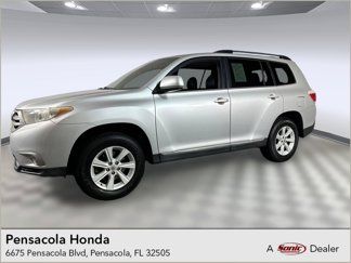 Used 2013 Toyota Highlander FWD image 1