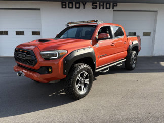 Used 2016 Toyota Tacoma TRD Sport w/ Premium & Technology Package image 1