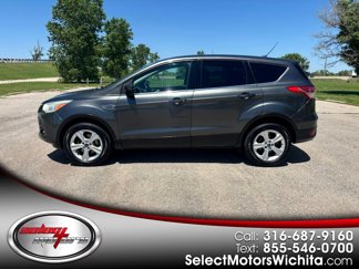 Used 2015 Ford Escape SE image 1