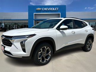 New 2025 Chevrolet Trax LT w/ Driver Confidence Package image 1
