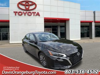 Used 2024 Nissan Altima 2.5 SV image 1