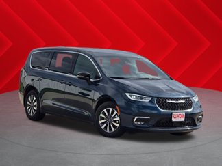 New 2025 Chrysler Pacifica Select image 1