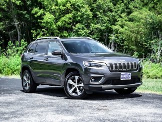 Used 2019 Jeep Cherokee Limited image 1