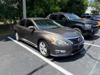 Used 2013 Nissan Altima 2.5 SL image 1