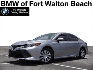 Used 2019 Toyota Camry LE image 1