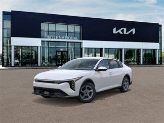 New 2025 Kia K4 LXS image 1