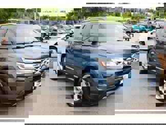 Used 2018 Ford Explorer XLT image 1