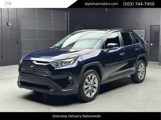 Used 2021 Toyota RAV4 Limited image 1
