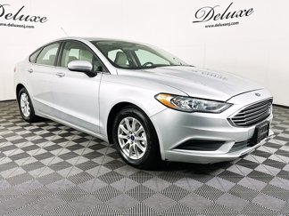 Used 2018 Ford Fusion S image 1
