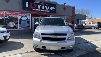 Used 2014 Chevrolet Suburban LT image 1