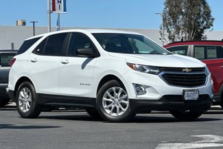 Used 2021 Chevrolet Equinox LS w/ LS Convenience Package image 1