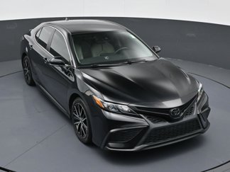 Used 2023 Toyota Camry SE image 1