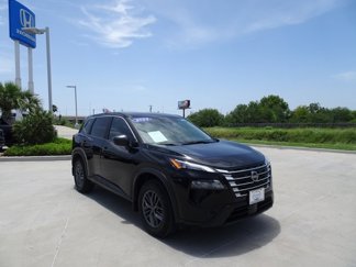 Used 2024 Nissan Rogue S image 1