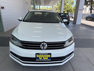 Used 2017 Volkswagen Jetta SE image 1