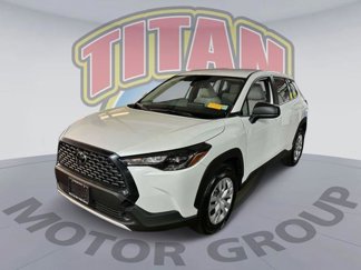 Certified 2022 Toyota Corolla Cross L image 1