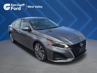 Used 2023 Nissan Altima 2.5 SL image 1