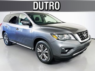 Used 2019 Nissan Pathfinder SV image 1