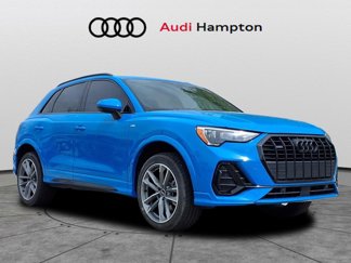Used 2022 Audi Q3 2.0T Premium w/ Black Optic Sport Package image 1