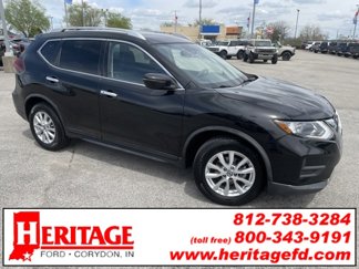 Used 2019 Nissan Rogue SV image 1