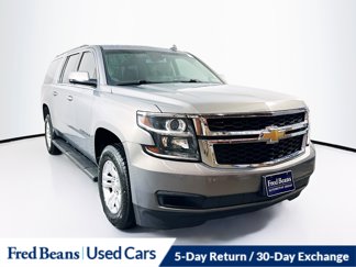 Used 2018 Chevrolet Suburban LT image 1