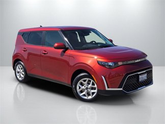 Used 2023 Kia Soul S image 1