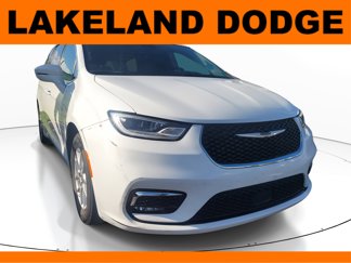 Used 2022 Chrysler Pacifica Touring-L image 1