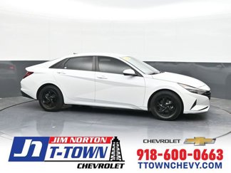 Used 2022 Hyundai Elantra SE 360° Tour