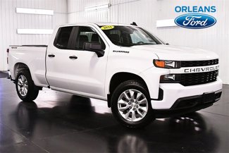 Used 2022 Chevrolet Silverado 1500 Custom w/ LPO, Dark Essentials Package image 1